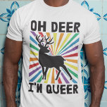 Oh hert Ik ben homo LGBTQ pride regenboog T-Shirt<br><div class="desc">Show de wereld dat je een trots lid bent van de LGBTQ-gemeenschap met een T-shirt met een homo-trots dat een hertensilhouet bevat met het leuke woord "Oh Deer I'm Queer" in zwarte lettertypen op een regenboogachtergrond. Dit shirt maakt het perfecte cadeau voor elke LGBT-aanhanger op Pride Maand en elke dag....</div>