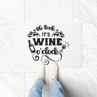Oh kijk, het is Wine O'clock" Leuk T-shirt Deurmat