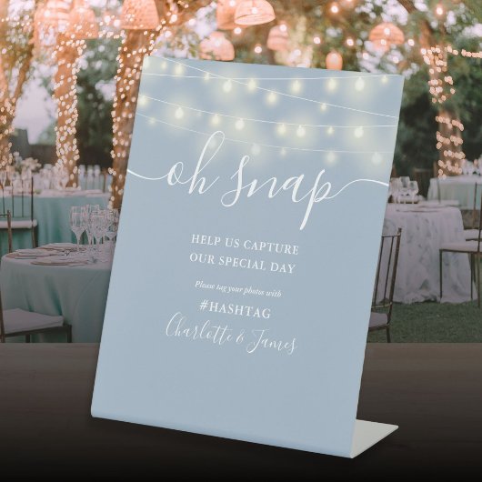 Oh Snap Wedding String Lights Dusty Blue Reclamebord Met Voetstuk