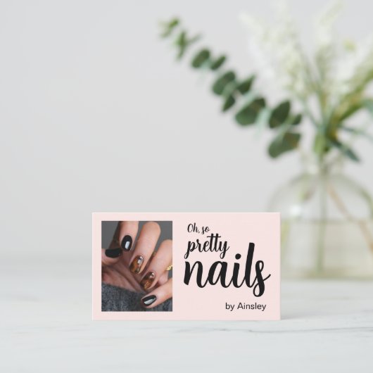 Oh So Pretty Nail Artist Script Pink Photo QR Code Visitekaartje (Staand voorkant)