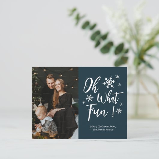 Oh Wat een leuke blauwe kalligrafie Sneeuwvlokken Feestdagenkaart (Staand voorkant)