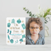 Oh wat een leuke kerst groene verjaardag foto kaart (Staand voorkant)