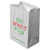 Oh wat een leuke typografie kersttrui medium cadeauzakje (Achterkant Gekanteld)
