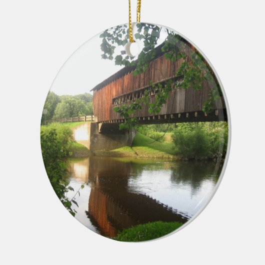 Ohio Covered Bridge en Stream Keramisch Ornament (Links)