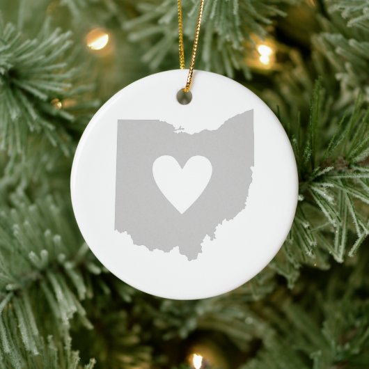 Ohio Shaped Gray Heart Buckeye Love Grey Ohioan Keramisch Ornament (Boom)