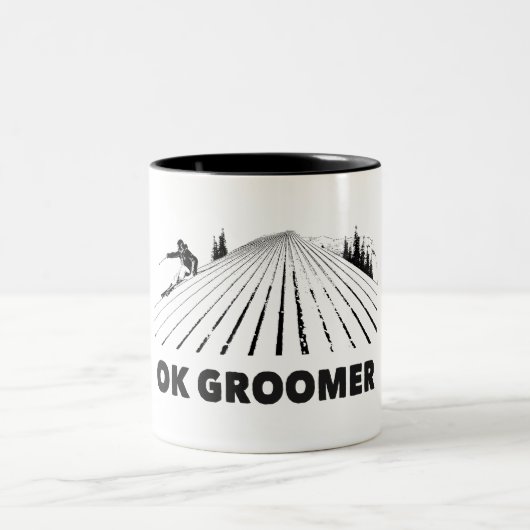 Ok Groomer Skiing Tweekleurige Koffiemok (Center)