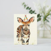 Okapi baby in een feestmuts  briefkaart (Staand voorkant)