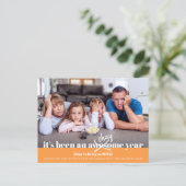 Oké New Year Bold Modern Funny Photo Oranje Feestdagenkaart (Staand voorkant)