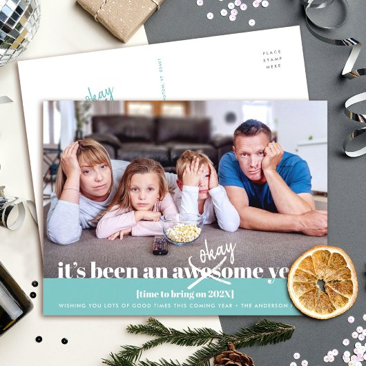 Oké nieuwjaar oude moderne grappige foto Turquoise Feestdagenkaart