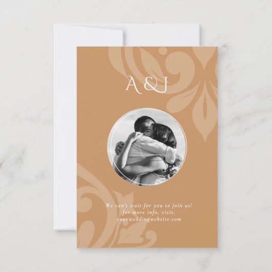 Oker Classic Damask Elegante Fotobruiloft Save The Date (Achterkant)