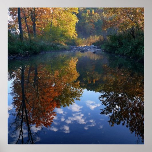 Oktober bij de stroom poster (Voorkant)