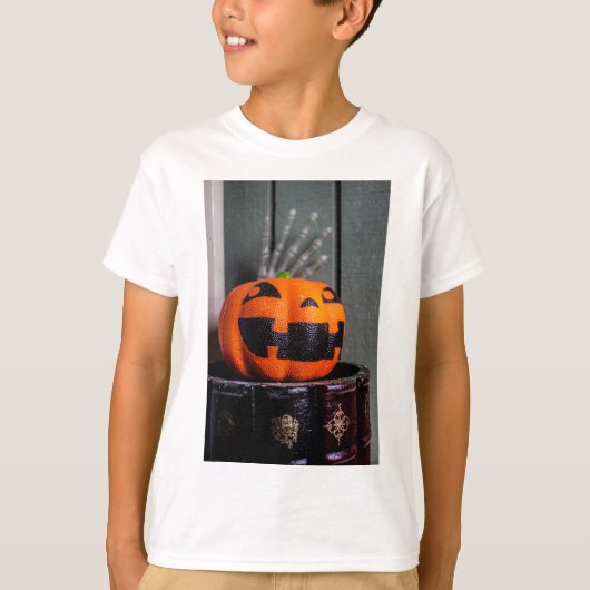 Oktober Face T-shirt (Voorkant)