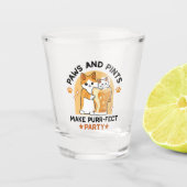 Oktoberfest Cat Party Paws en Pints Shot Glas (Voorkant)