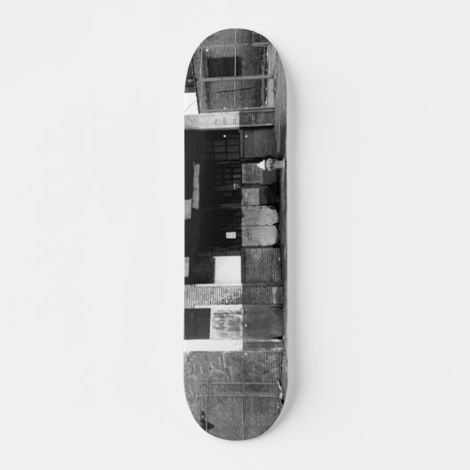 Old Abandon Building Skateboard (Voorkant)