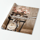 Old bicycle and flowers blur in background process cadeaupapier (Uitgerold)