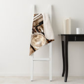 Old bicycle and flowers blur in background process sherpa deken (In situ)