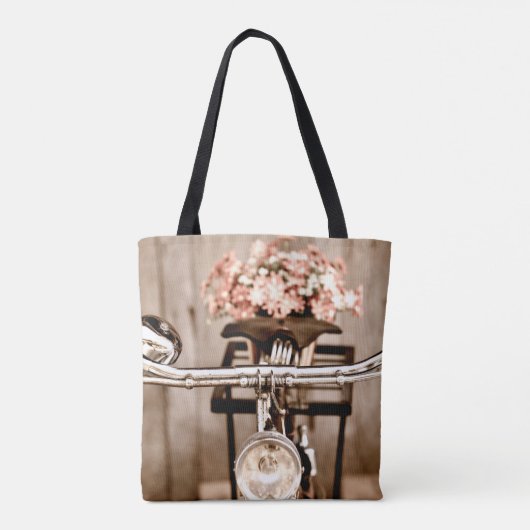 Old bicycle and flowers blur in background process tote bag (Achterkant)