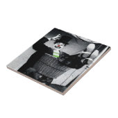 Old Black and White Photo of a Goofy Clown Tegeltje (Zijkant)