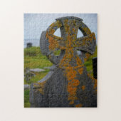 Old Celtic Cross Galway Ireland. Legpuzzel (Verticaal)