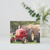 Old Cockshutt Tractor With A Hay Wagon Briefkaart (Staand voorkant)