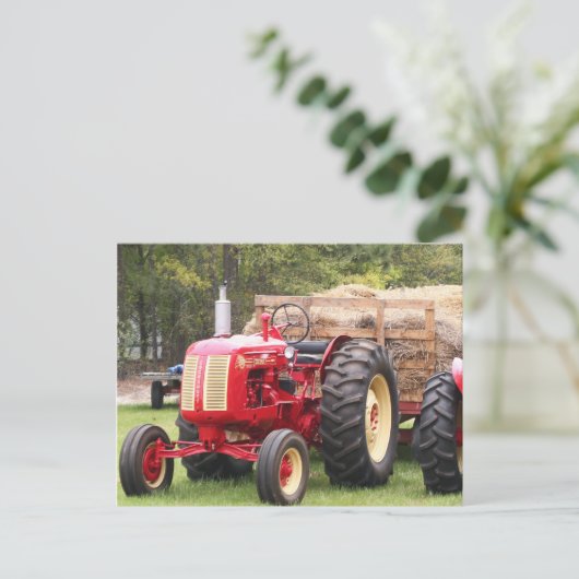 Old Cockshutt Tractor With A Hay Wagon Briefkaart (Staand voorkant)