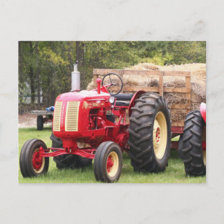 Old Cockshutt Tractor With A Hay Wagon Briefkaart