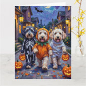 Old English Sheepdogs Trick-or-Treating Halloween Kaart (Gele Bloem)