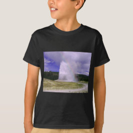 Old Faithful in Yellowstone National Park T-shirt