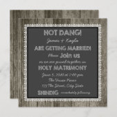 Old Fashioned Barn Wood Chalkboard Country Wedding Kaart (Voorkant / Achterkant)
