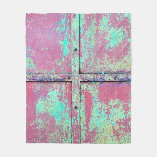 Old green painted wall with rust texture. Grunge r Fleece Deken (Voorkant)
