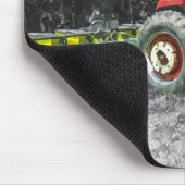 Old International Tractor Painterly Muismat (Hoek)