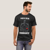 Old Joystick Never Forget For Old Gamer T-shirt (Voorkant volledig)