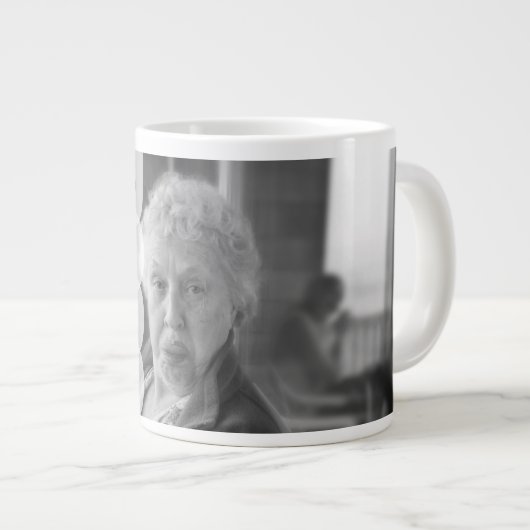 Old Lady BOSS mok (Voorkant rechts)