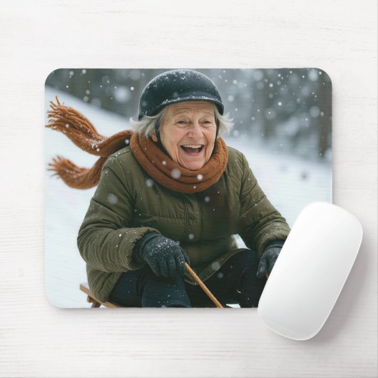 Old Lady Sledding Downhill Muismat (Met muis)