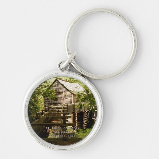 Old Mill and Waterwiel Personalized Sleutelhanger (Voorkant)