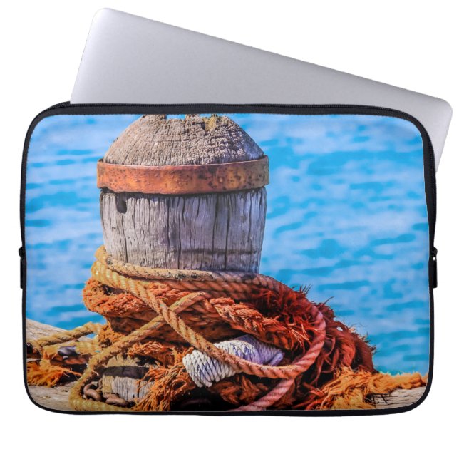 Old Mooring Bollard Laptop Sleeve (Voorkant)