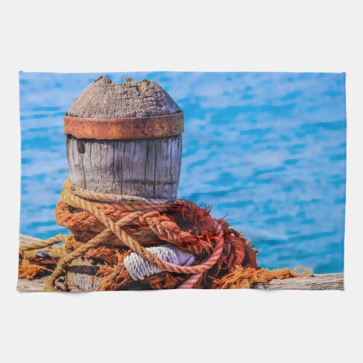 Old Mooring Bollard Theedoek (Horizontaal)