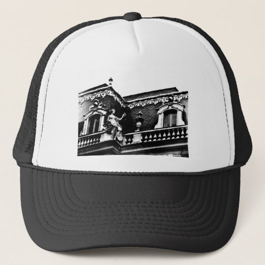Old Photo Versailles Trucker Pet (Voorkant)