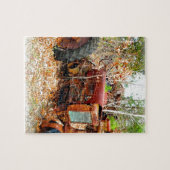 Old Rustic Boerderij Tractor in Junk Yard Legpuzzel (Horizontaal)
