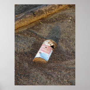 Old Rusty Beer Can langs de Mississippi Poster