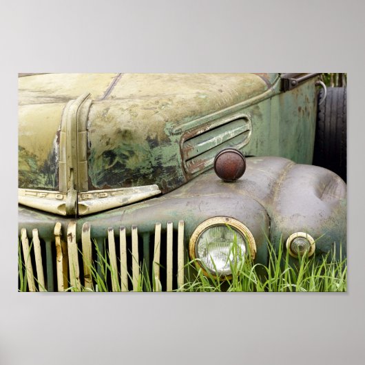 Old Rusty Truck Hood Poster (Voorkant)