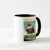 Old School Man Watering Lawn Tee Mok (Voorkant rechts)