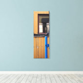 Old Steam Train Le Mastrou Yellow Wagon 12x36 Canvas Afdruk (Insitu (Houten vloer))