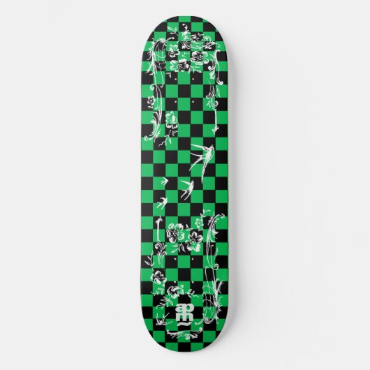 Old Tattoo Checkboard - Green & Black Skateboard (Voorkant)