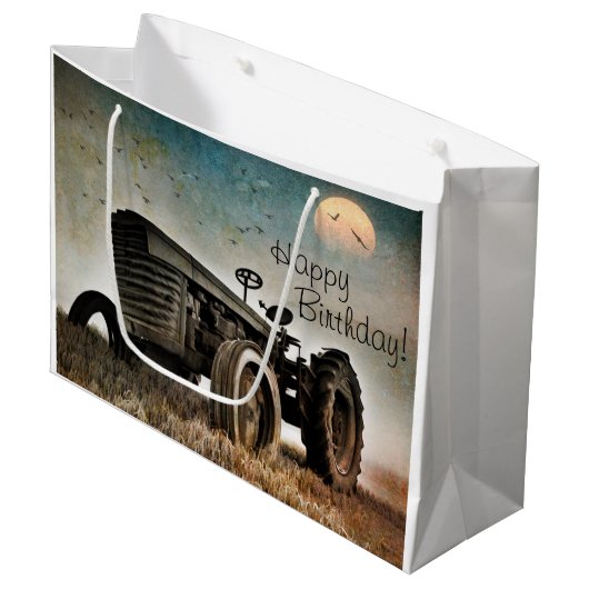 Old Tractor Birthday Groot Cadeauzakje (Voorkant Gekanteld)