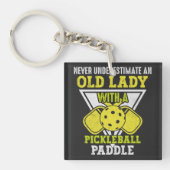 Old Woman Love Pickleball Sport, Funny Pickleball Sleutelhanger (voorkant)