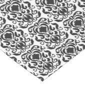 Old World Damask Black op White Medium Tafelloper (Hoek)