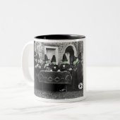 Olde Salem Witches Morning Coffee Tweekleurige Koffiemok (Voorkant links)