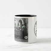 Olde Salem Witches Morning Coffee Tweekleurige Koffiemok (Center)