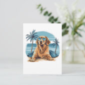 Olden-retriever met zonnebril op het strand briefkaart (Staand voorkant)